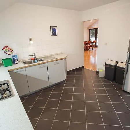 Spacious Apartment, Terrace, Gg Apartment Ljubljana